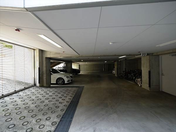 エルスタンザ原宿ＮＯＲＤ　駐車場