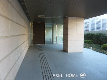 1099_field01.jpg