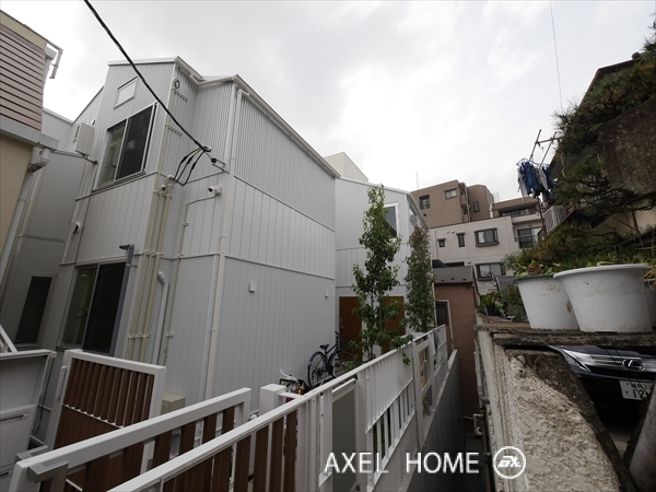 グランエッグス本郷