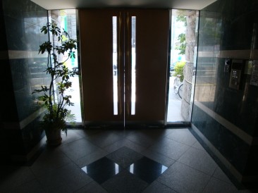 モアクレスト河田町