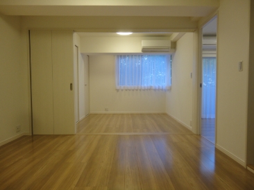 エバーグリーンパレス新宿