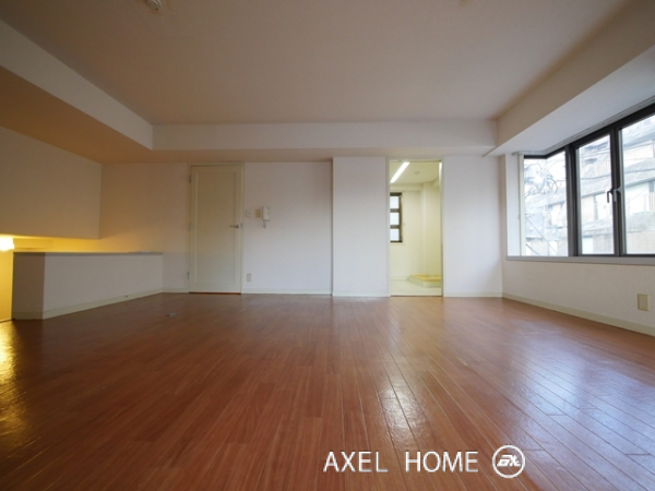 メゾン里仁　洋室