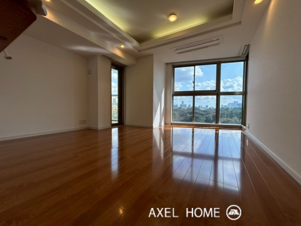 ヒルズ新宿御苑