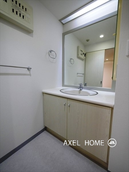 カルパティア市ヶ谷