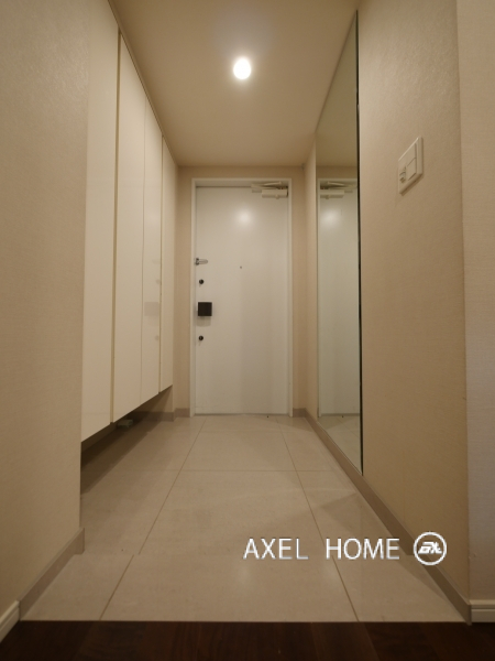 パークコート虎ノ門愛宕タワーの玄関