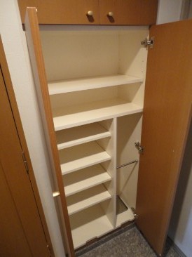 シューズボックス