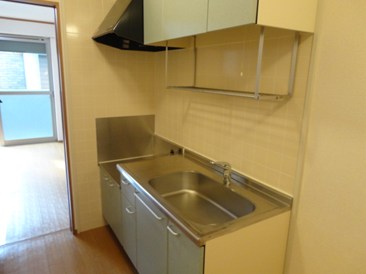 コリナス神宮前