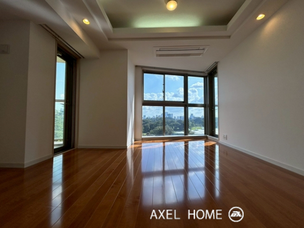 ヒルズ新宿御苑