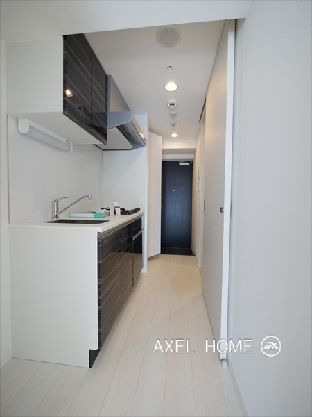 アジールコート新宿の室内側から廊下