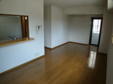 モアクレスト河田町