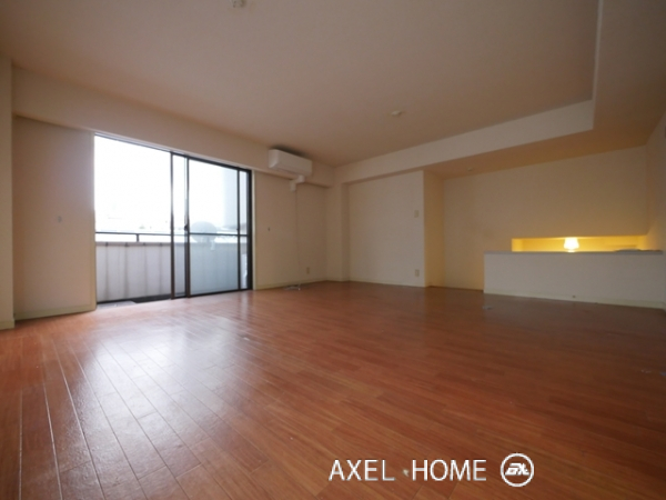 メゾン里仁　リビング