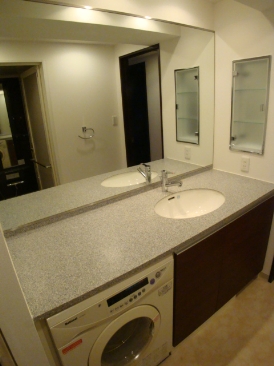 ニューシティアパートメンツ市谷加賀