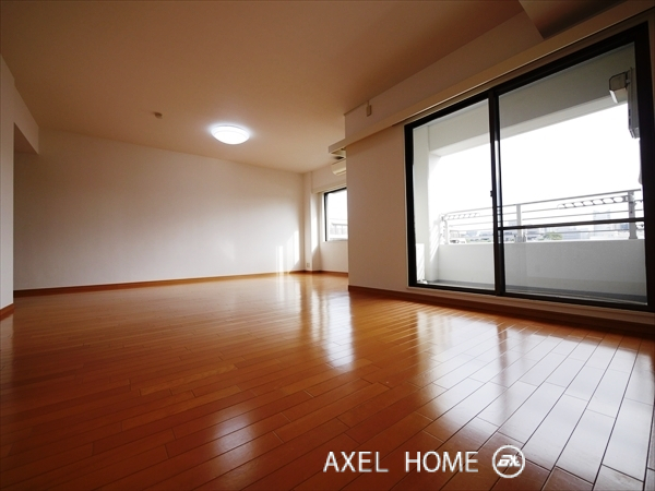 カルパティア市ヶ谷