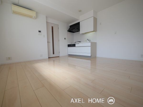 メゾンカルム西新宿