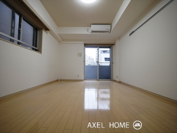 ガーラプレイス新宿御苑