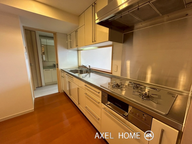 ヒルズ新宿御苑