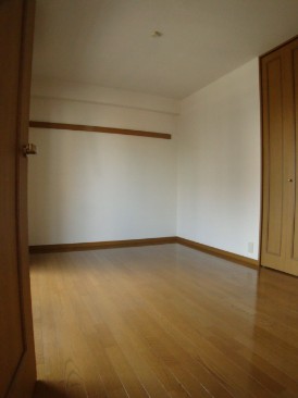 モアクレスト河田町