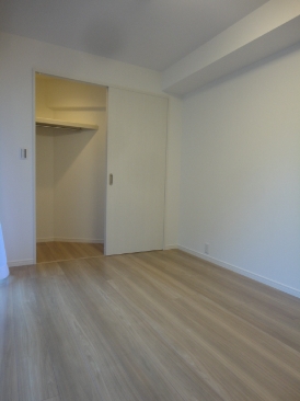 エバーグリーンパレス新宿