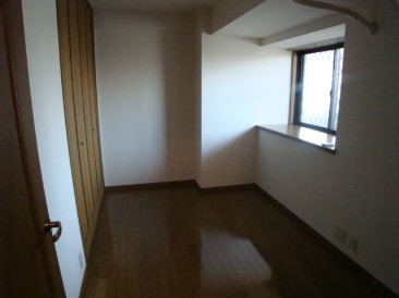 モアクレスト河田町