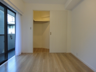 エバーグリーンパレス新宿