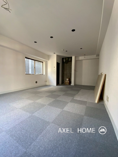 サニープラザ新宿御苑