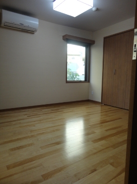 フロレスタ・アヤメ