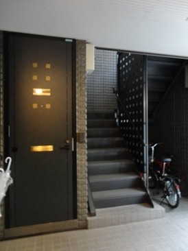 コリナス神宮前