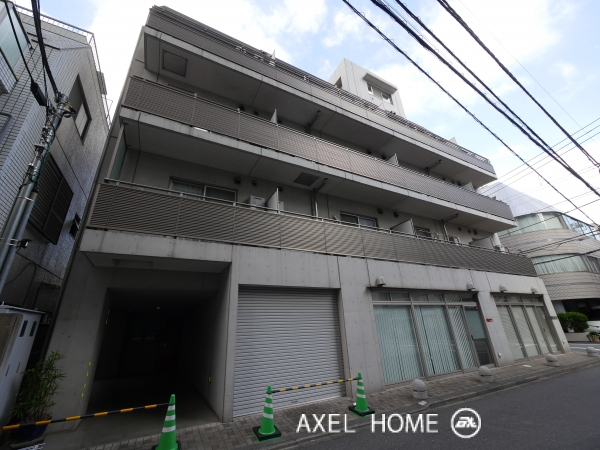 リヤド　カガヤ