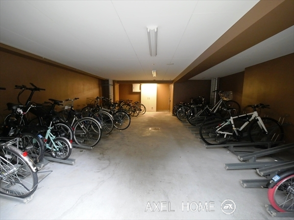 プレサンス新宿御苑前アルティメット　