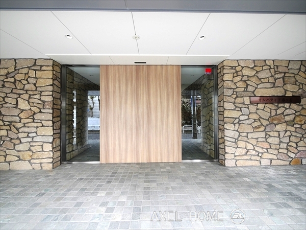 カルパティア市ヶ谷