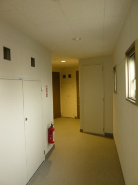 新宿ヤマトビル　内廊下