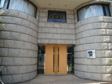 モアクレスト河田町　エントランス