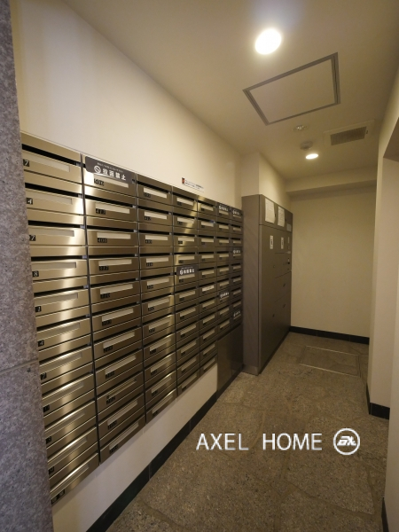 メゾンカルム西新宿