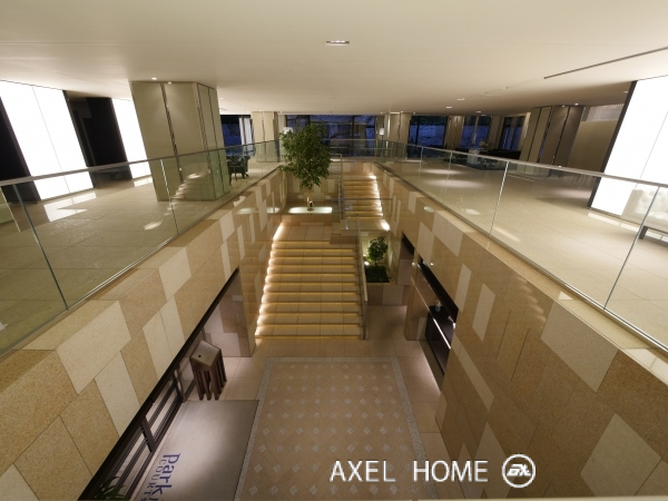 パークコート虎ノ門愛宕タワーのエントランス