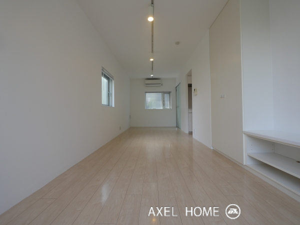 Moderia Brut表参道（モデリアブリュット表参道）