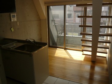 TWIZA代々木　（ツワイザ代々木）