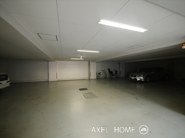 地下駐車場