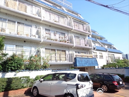 月額３０，０００円　平置き