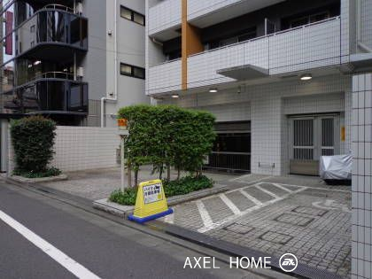 ガーラプレイス新宿御苑　駐車場