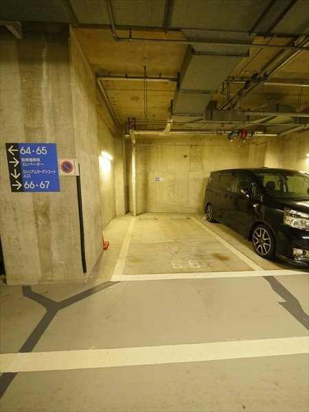 地下平置駐車場（￥５５，０００＋消費税）