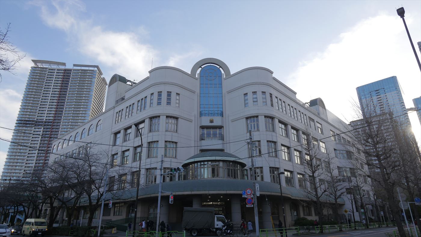 月島第三小学校周辺の街並み