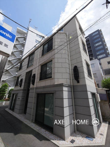 D-HOUSE