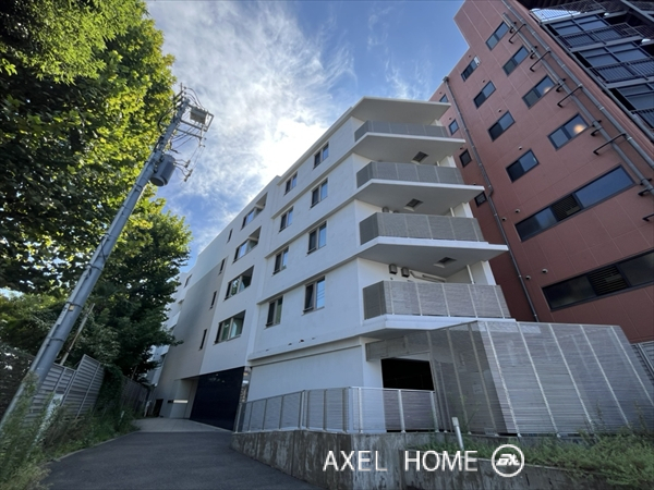 コスモリード新宿余丁町
