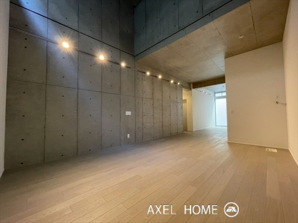 The Room 四谷大京町（ザルーム四谷大京町）