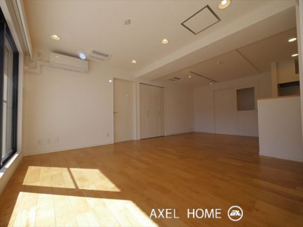 ワイズビルディング　（Y's Building）
