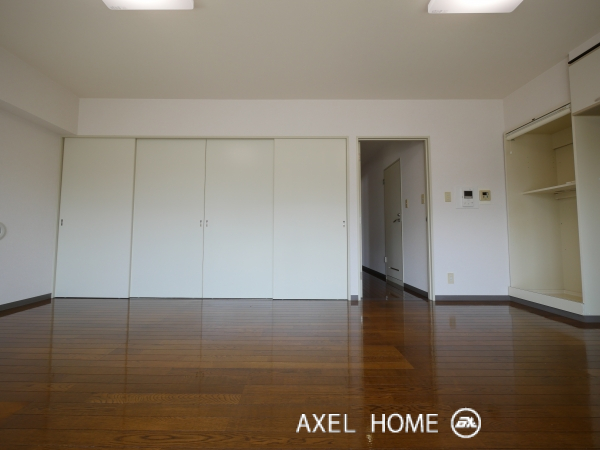 S．COURT (エスコート)
