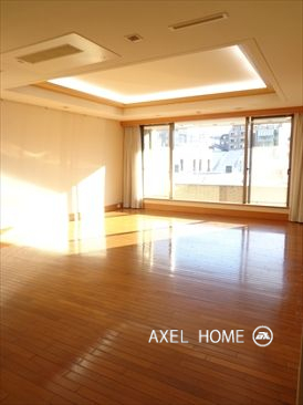 青山北町パーク・マンション