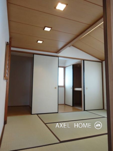 アリス館