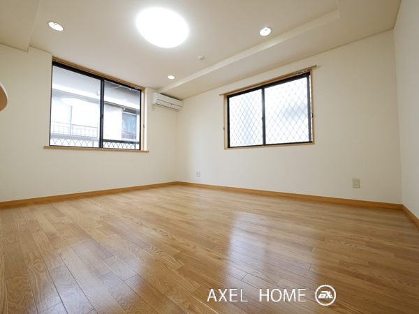 西新宿5丁目住宅
