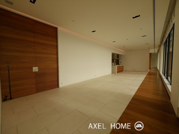 AKASAKA KｰTOWER RESIDENCE (赤坂Kタワーレジデンス)